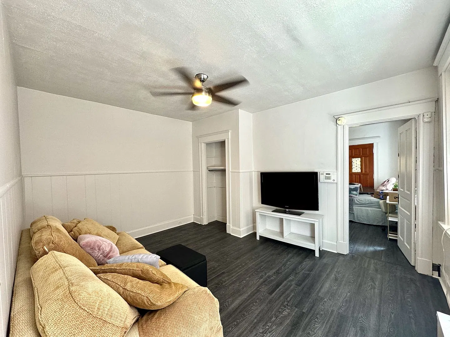 5 bed/2 bath on Stratford Ave Mins. from UC Campus for Only $750/pp ($3750/mo) — Photo 2