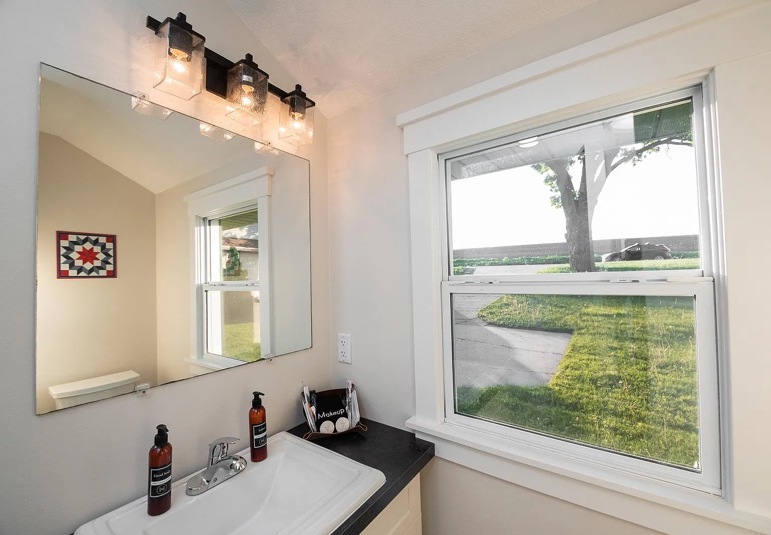 2 bed, 872 sqft, $3,000 — Photo 3
