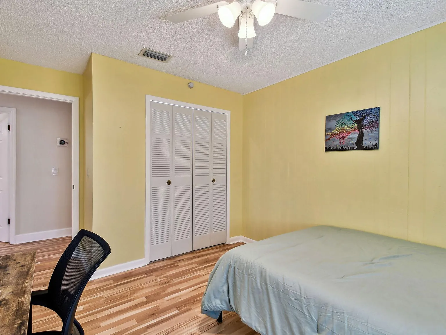 4 bed, 3.0 bath, 2810 sqft, $936 — Photo 3