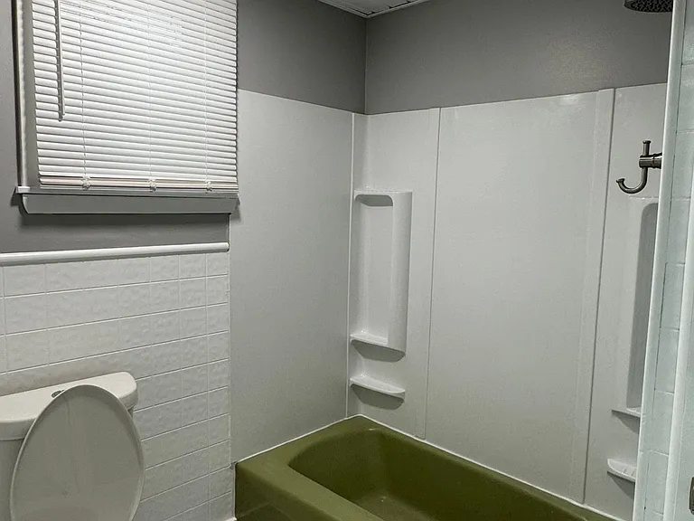27 Jr Ave #LOWER — Photo 4