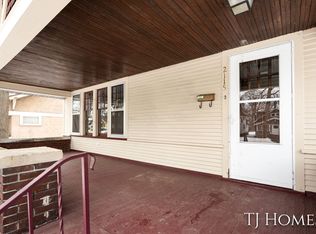 2115 Sanford St, Muskegon Heights, MI 49444