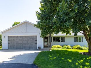 8338 Moeser Ln, Larsen, WI 54947