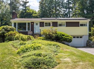 12 Hillside Ave, Westford, MA 01886