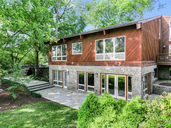 1404 Meganwood Cir, Lexington, KY 40502