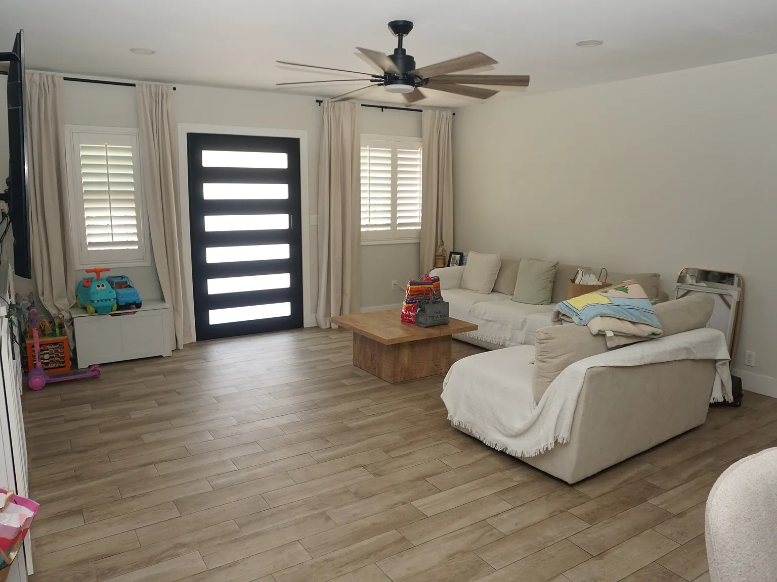 4 bed, 1282 sqft, $4,500 — Photo 4