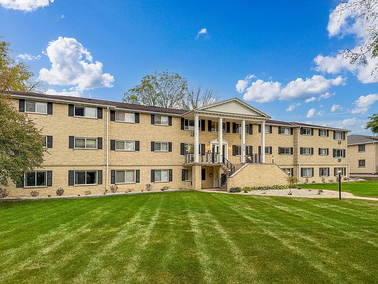 5019 Old Middleton Rd #3 — Photo 3