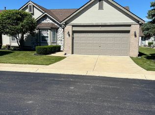 42335 Bayberry Dr #61, Clinton Township, MI 48038