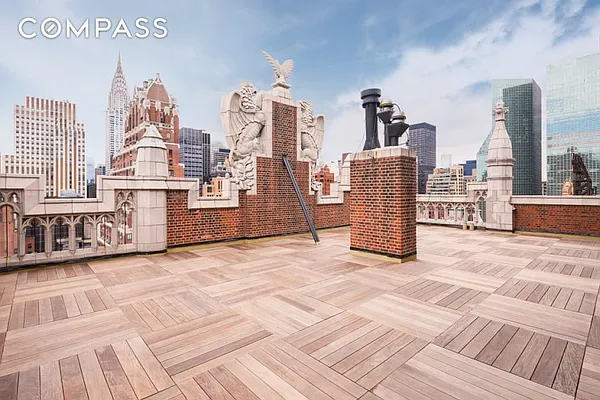 Sold by Compass | media 16