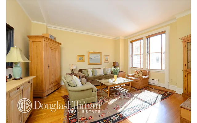 Sold by Douglas Elliman | media 8