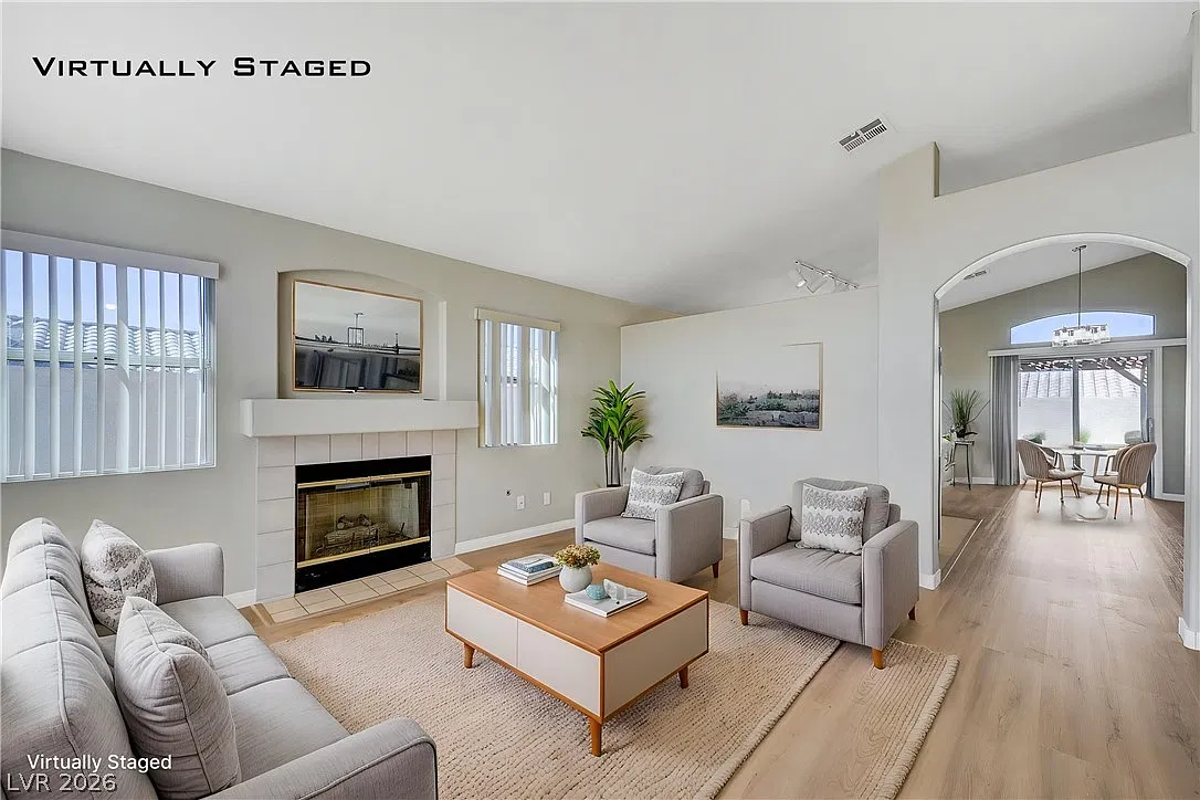 2 bed, 2.0 bath, 890 sqft, $1,850 — Photo 1