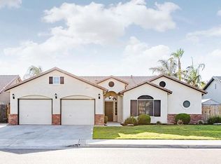 2866 Hillside Ct, Hanford, CA 93230