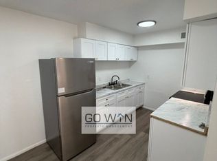 68 W Southern Ave #B, Mesa, AZ 85210