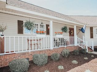 270 Chestnut Hl, Laurens, SC 29360