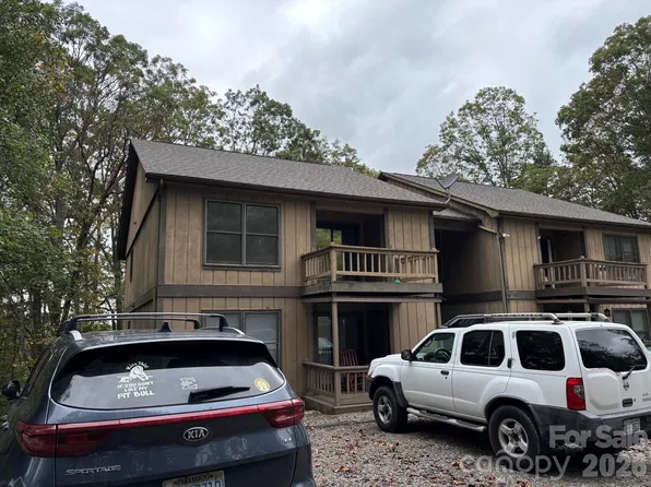655 Overlook Dr #C, Spruce Pine, NC 28777