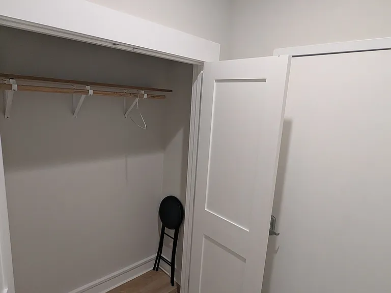 273 Bullocks Point Ave #5 — Photo 5