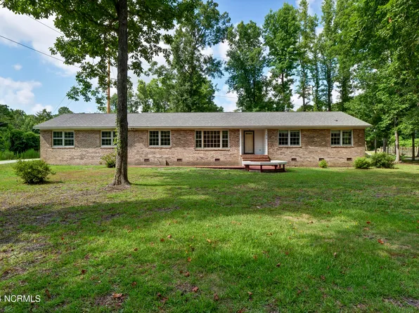 5610 Hillwood Street, Wilmington, NC 28409