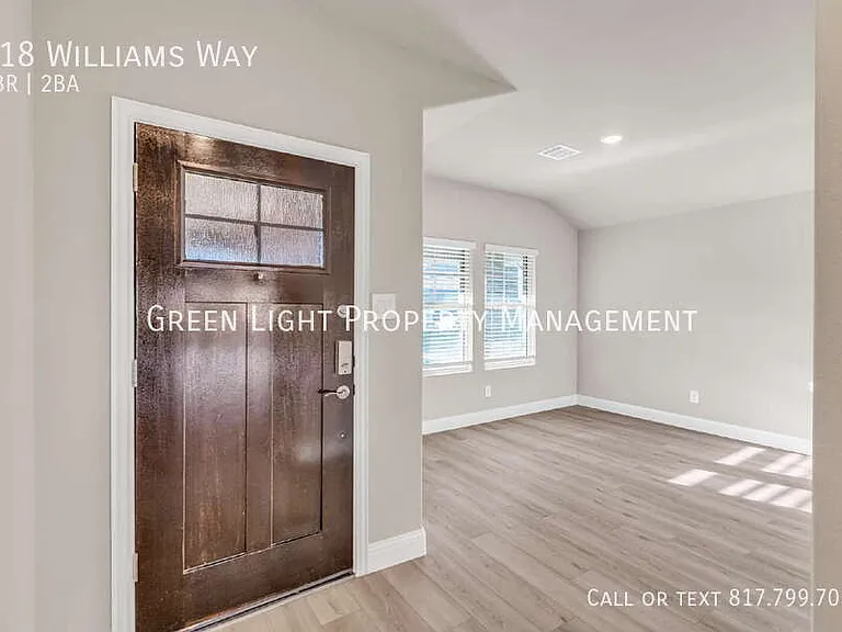 718 Williams Way — Photo 4