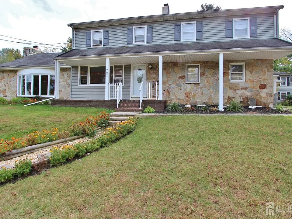 779 New Durham Rd