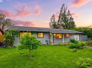 550 E 7th St, La Center, WA 98629