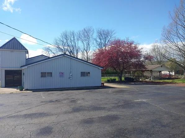 313 W 2nd St, Waverly, OH 45690