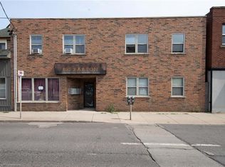897 Barton St E, Hamilton, ON L8L3B8