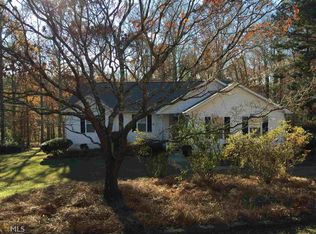 306 Winchester Dr, Sharpsburg, GA 30277