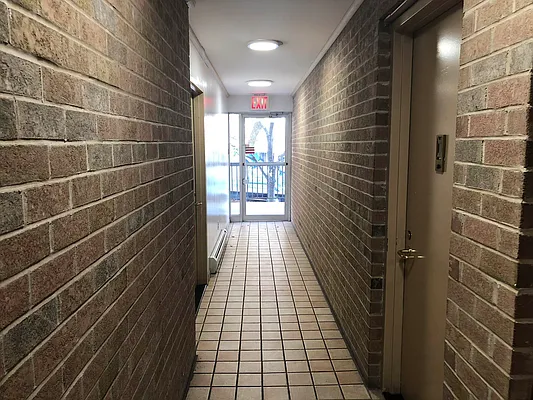 Rented by 18 REALTY | media 4