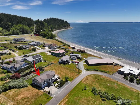 4963 Magellan Drive, Freeland, WA 98249