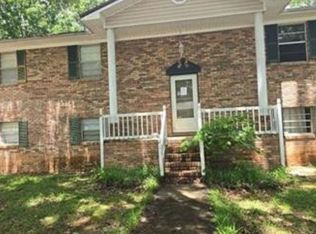 1009 Jo Ann Dr, Anniston, AL 36206
