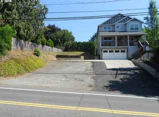 8942 SW Terwilliger Blvd, Portland, OR 97219