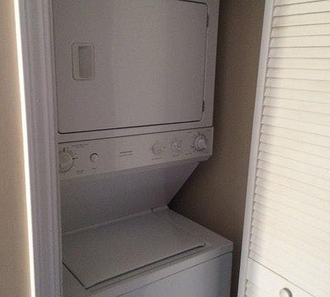 3rd image of 117 E Main St APT 302