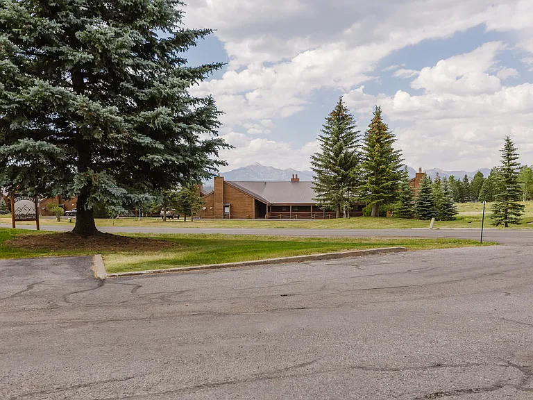 284 Talisman Dr #18 — Photo 3