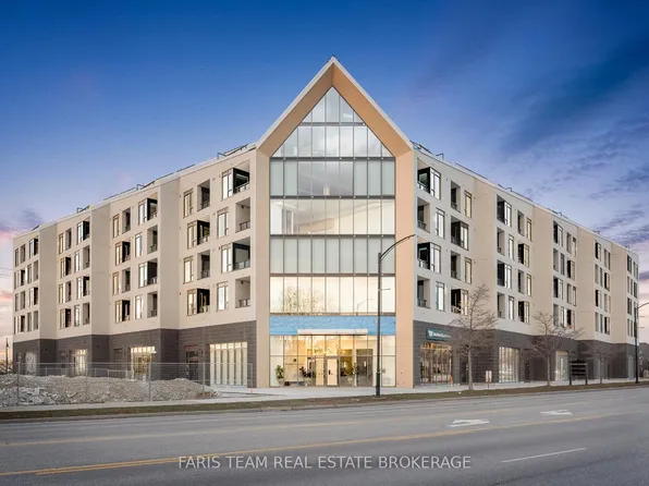 31 Huron St #611, Collingwood, ON L9Y 1C4