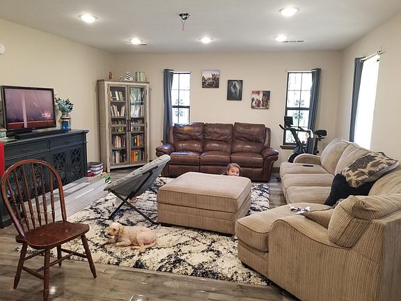 2nd image of 3018 Highway 178 W