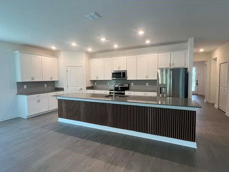 11701 Language Way — Photo 4