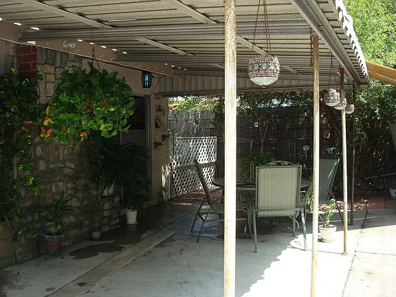 5th image of 16389 Bamboo St