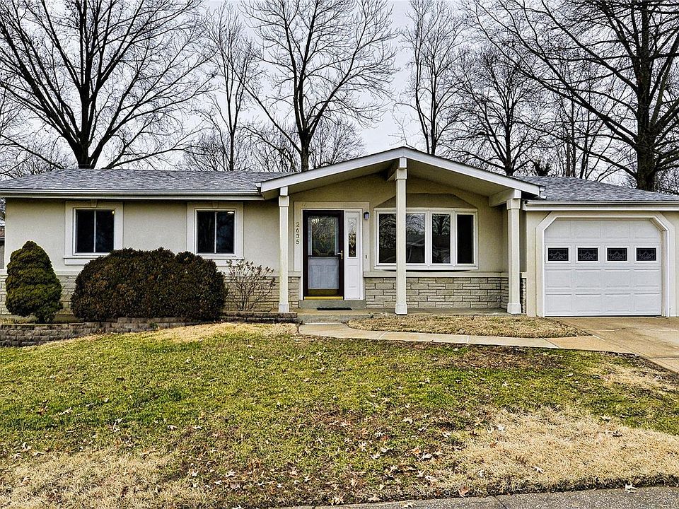 1st image of 2635 Carousel Dr