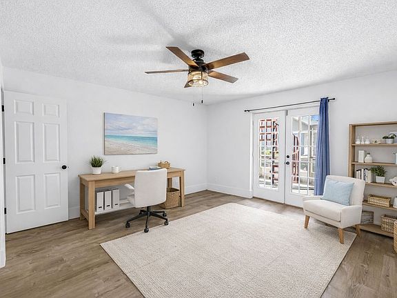 4th image of 9613 Tara Cay Ct