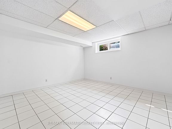 4th image of 402 Kingston Rd
