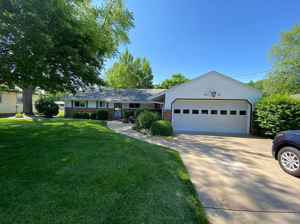 306 Stuber Ct, Tremont, IL 61568