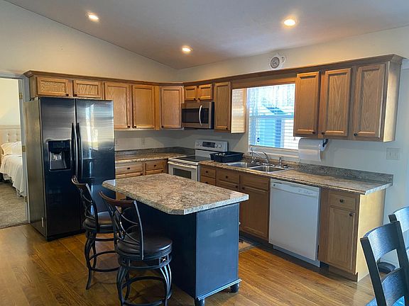 5th image of 1658 W Meyer Ln