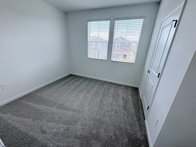 790 Rivington Ave — Photo 22