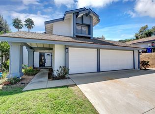 8225 Bent Tree Ln, Riverside, CA 92509