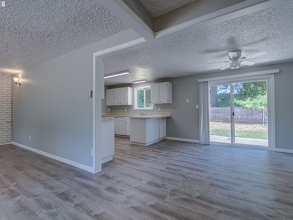 4th image of 4205 NE 137th Ave