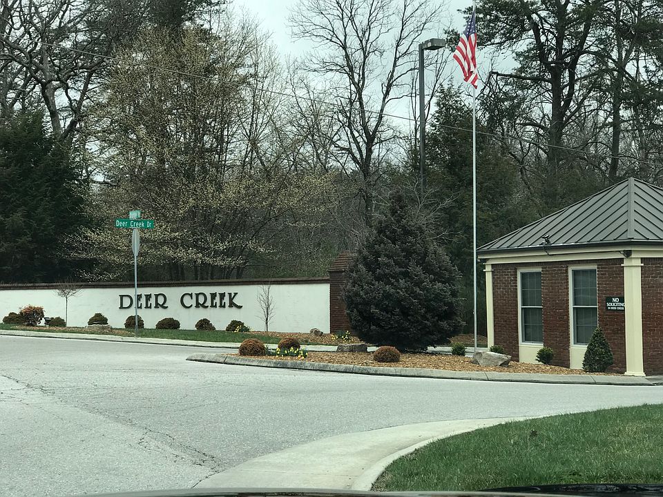 Deer Creek entrance.