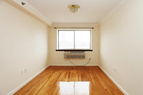 Rented by Ian Alexander Realty Group LLC | media 23