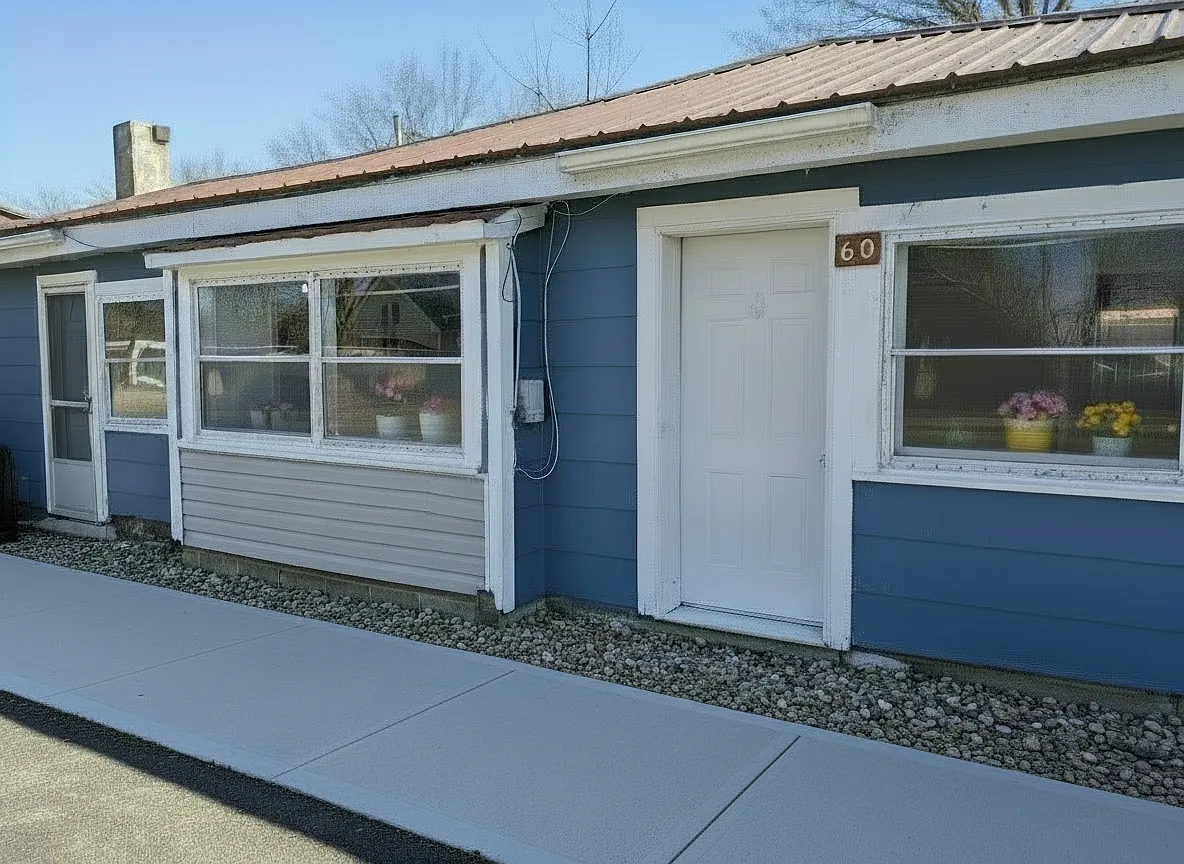 2 bed, $650 — Photo 1