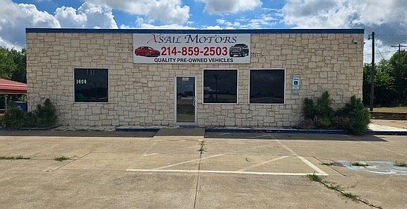 4th image of 1404 N Stemmons St