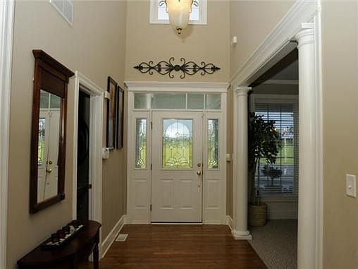 4th image of 212 Lakota Ln