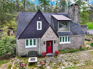 120 Furnace Run Rd, Laughlintown, PA 15655